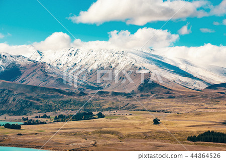Southern Alps and Lake Tekapo 44864526