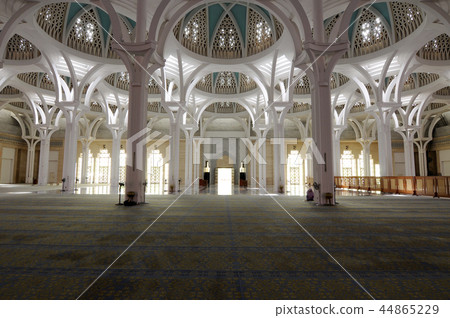The interior of Sarawak State Mosque.  44865229