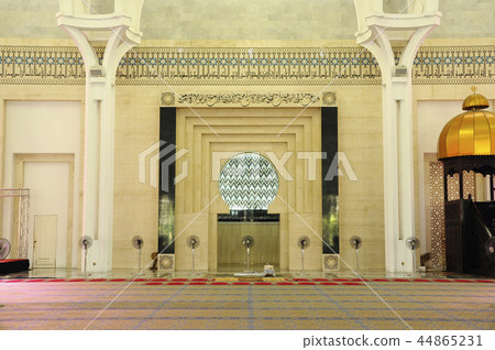 The interior of Sarawak State Mosque.  44865231