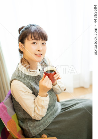 Woman room lifestyle Woman room lifestyle 44865694