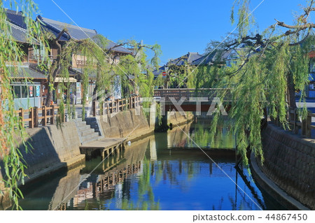 Town and water village of Sahara under fine weather Town and water village of Sahara under fine weather 44867450