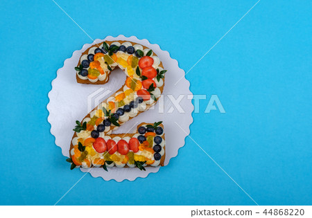 beautiful birthday cake  44868220
