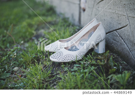 Beautiful fishnet white shoes 1592. Beautiful fishnet white shoes 1592. 44869149