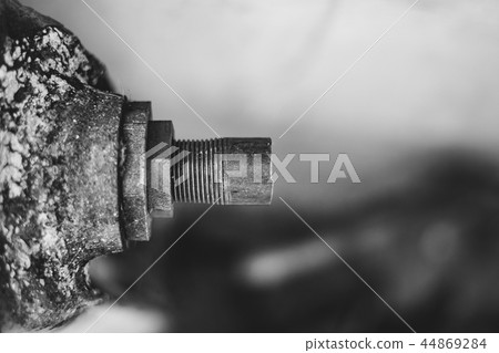 the heating battery is broken 44869284