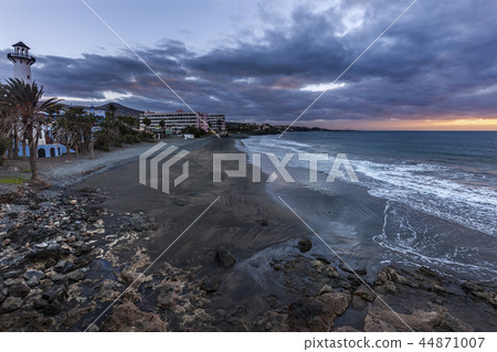 Playa del Aguila 44871007