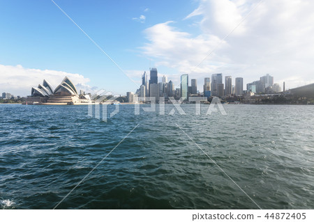 Sydney Opera House 44872405