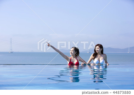 Summer Vacation of beautiful women,having fun in the water 204 44873880