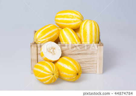 Delicious summer fruits object photo, tomato, oriental melon and watermelon 073 Delicious summer fruits object photo, tomato, oriental melon and watermelon 073 44874784