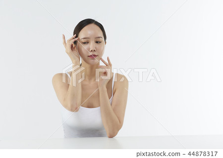 beauty beauty 44878317