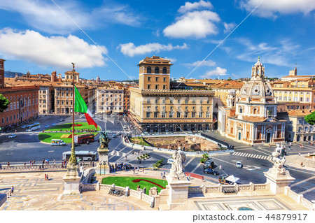 Piazza Venezia, Basilica Ulpia and Statues of Vitt Piazza Venezia, Basilica Ulpia and Statues of Vitt 44879917