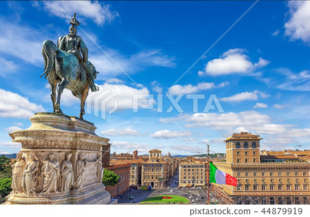 A monument to Vittorio Emanuele on the Altar of th A monument to Vittorio Emanuele on the Altar of th 44879919