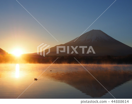 Winter landscape (first sunrise) Winter landscape (first sunrise) 44888614