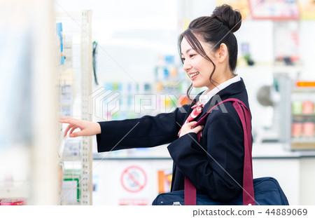便利店(高中女生) 便利店(高中女生) 44889069
