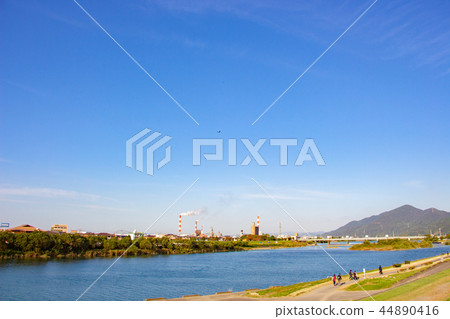 A chimney of the Yuma city Kumano riverbed A chimney of a Yatsushiro paper mill 44890416