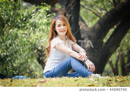 Portrait Asian woman Portrait Asian woman 44890740