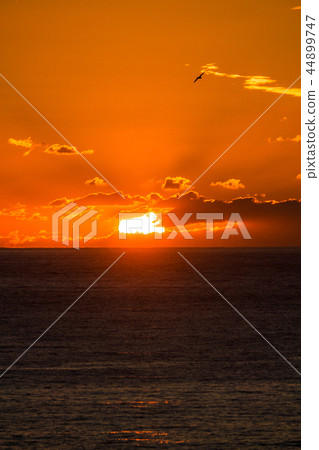 美麗的夕陽天空 美麗的夕陽天空 44899747