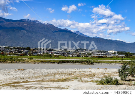 [Yamanashi Prefecture] Kai City Shingen Embankment and the Southern Alps, 100 Beautiful Japanese Historical Landscapes 44899862