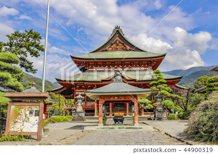 [Yamanashi Prefecture] Important Cultural Property, Kai Zenkoji Temple, Fixed amount mountain 44900319