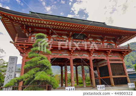 [Yamanashi Prefecture] Important Cultural Property, Kai Zenkoji Temple, Fixed-rate Mountain Jōjiin Zenkoji Sanmon 44900322