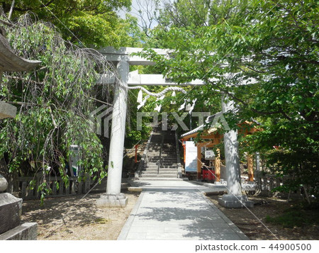 Kamishinda Tenjin Shrine 44900500