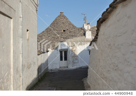 Italy alberobello landscape 44900948
