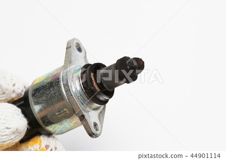 Car ISCV cleaning work Car ISCV cleaning work 44901114