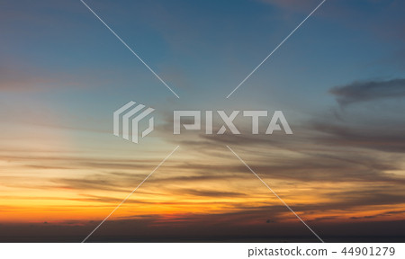 Sunset glow 44901279