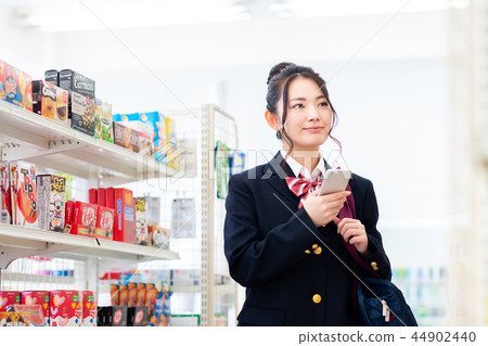 Convenience store (high school girl) 44902440