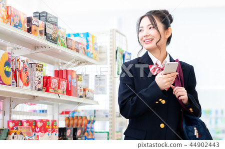 Convenience store (high school girl) 44902443