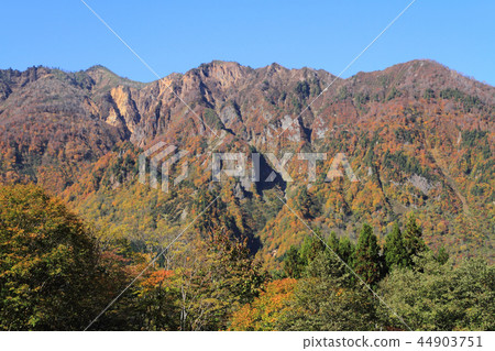 觀點的Mt. Toko從Akinoyama Uenohara好村莊 44903751