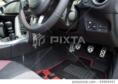 Manual car driver's seat 44904441