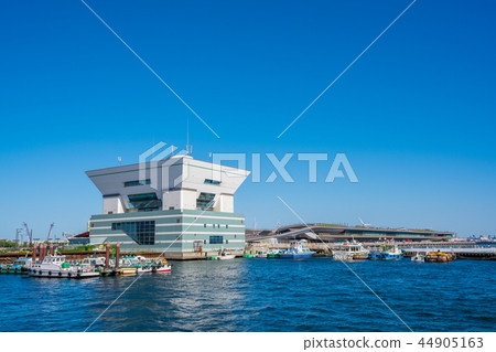 Yokohama Osan Bridge and Osan Bridge Pier Building Yokohama Osan Bridge and Osan Bridge Pier Building 44905163