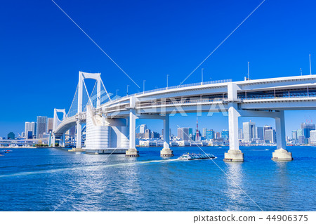 Rainbow Bridge from Tokyo Daiba Park Rainbow Bridge from Tokyo Daiba Park 44906375
