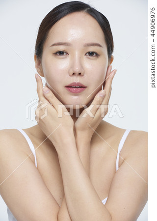 美女 44906976