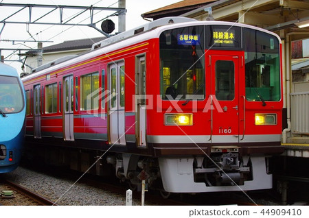 紅小田急線 紅小田急線 44909410