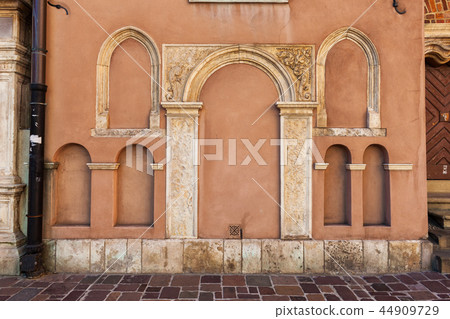 Arched Niches On Church Wall 44909729