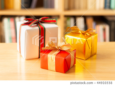 Present gift gift gift box bookshelf Present gift gift gift box bookshelf 44910338