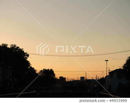 Dusk 2 Dusk 2 44915999