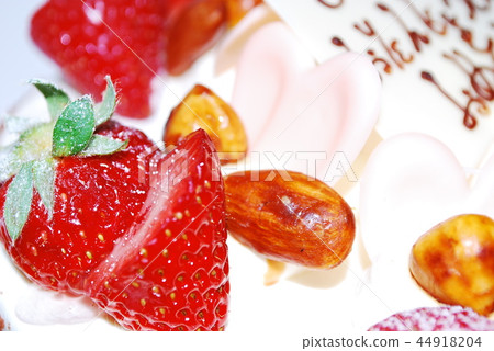 Birthday cake 44918204