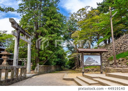 松江神社和本丸入口松江城遺址 松江神社和本丸入口松江城遺址 44919140