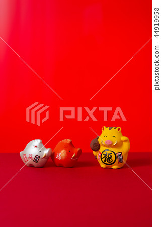 黃道帶的裝飾品 44919958