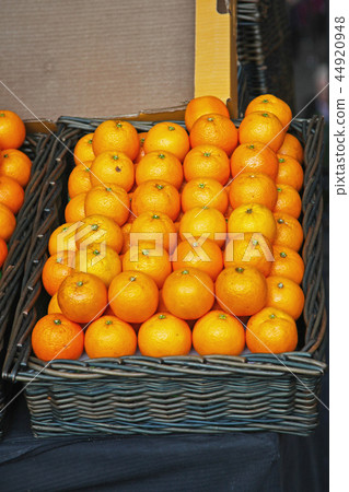 Oranges in Basket 44920948