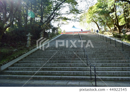 長石樓梯到神社 44922545
