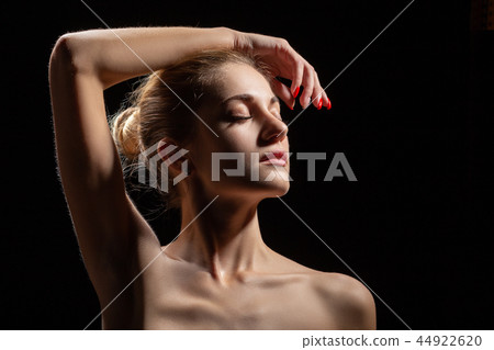 beautiful sensual young woman with bare shoulders 44922620