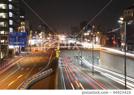 Minami-Kamata intersection and underpass at night 44923428