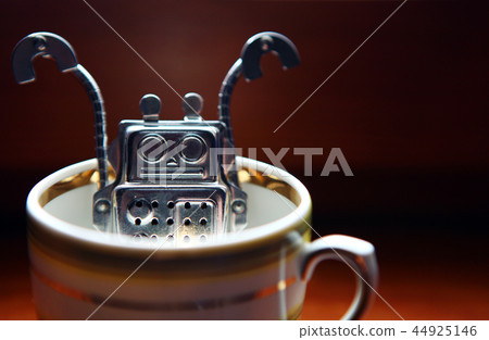 Metal robot tea cup Metal robot tea cup 44925146