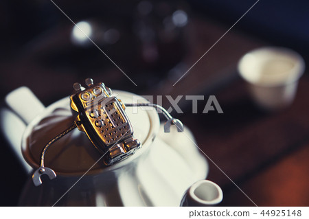 Metal robot tea cup Metal robot tea cup 44925148