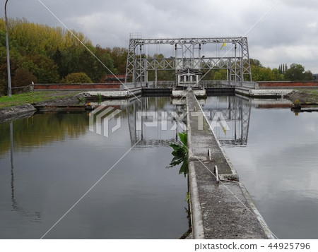 1, belgium, belgique 44925796