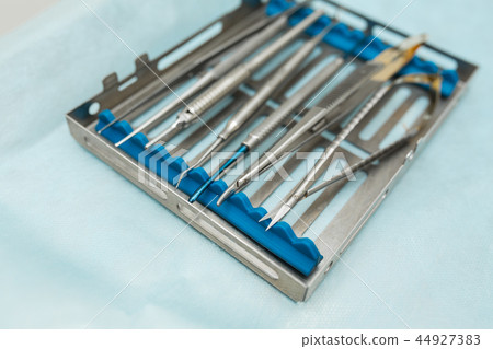 Dental tools closeup in metal tray 44927383
