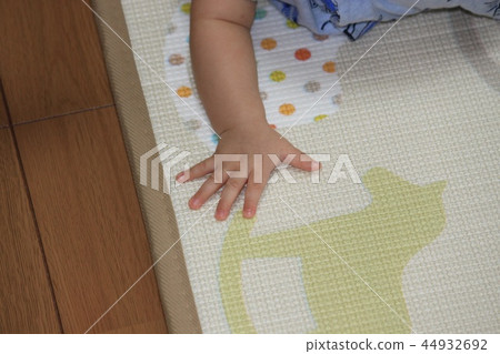 嬰兒手 嬰兒手 44932692